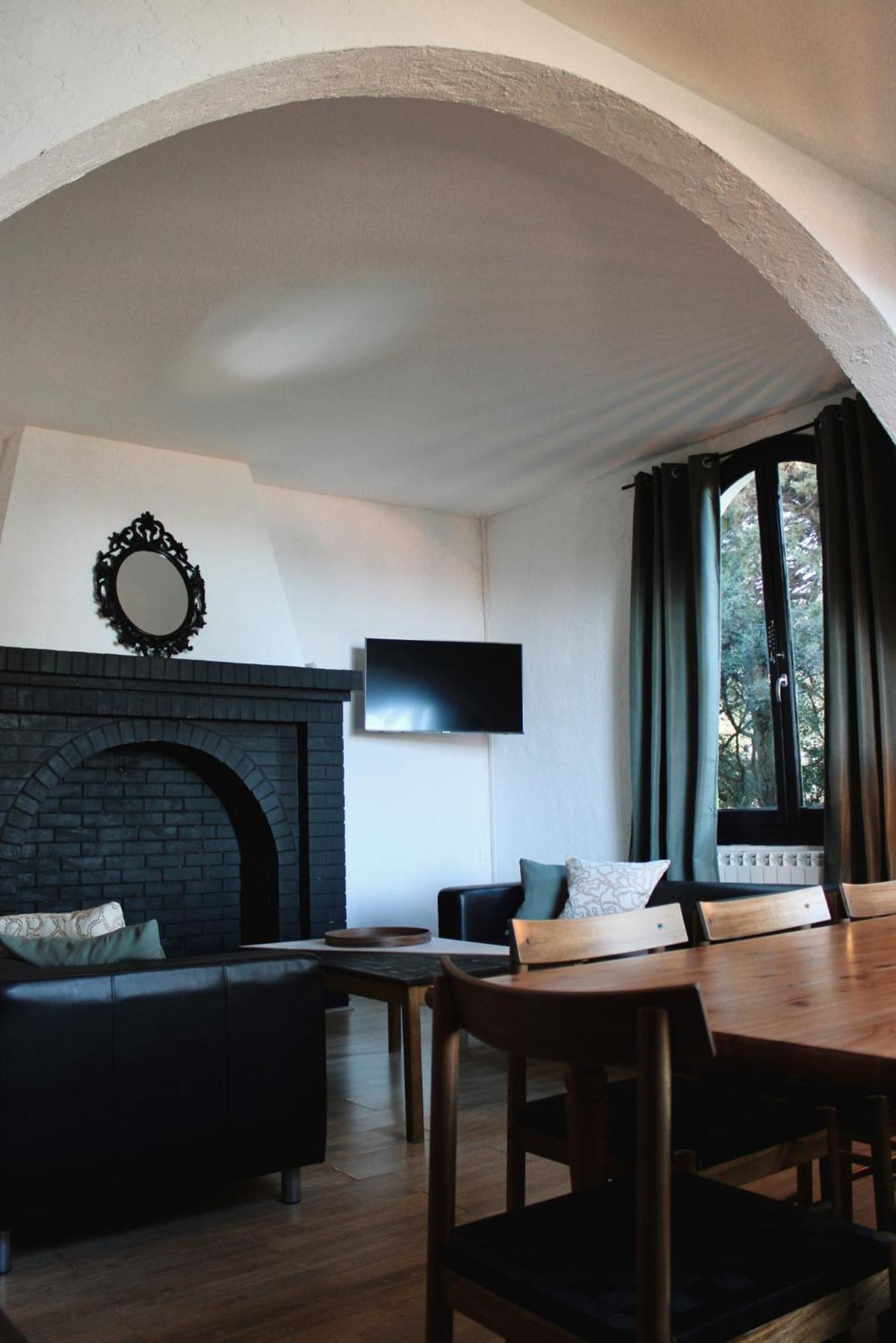 Les Grillons Holiday home *